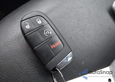 2020 Jeep Renegade Limited 4X4 из США, поврежденный, VIN ZACNJBD10LPL73326